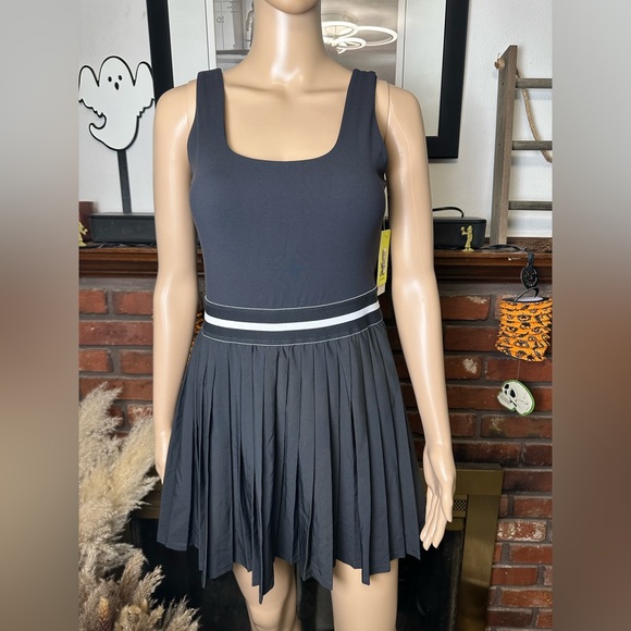 Womens Pleated One Piece Tennis Dress -Small - Picture 1 of 5